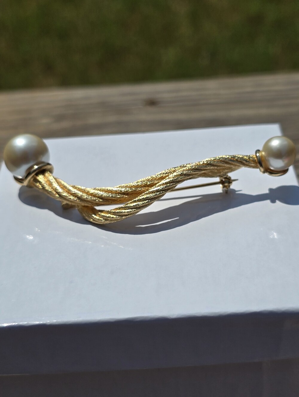 Vintage Christian Dior Signed Gold-Tone Twisted Rope Faux Pearl Bar Brooch Pin